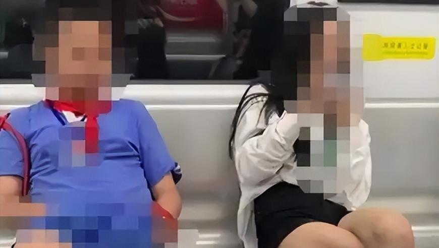 澳门六开奖结果查询最新,挑战让DeepSeek教我化妆,经济性执行方案剖析_云端版V13.22